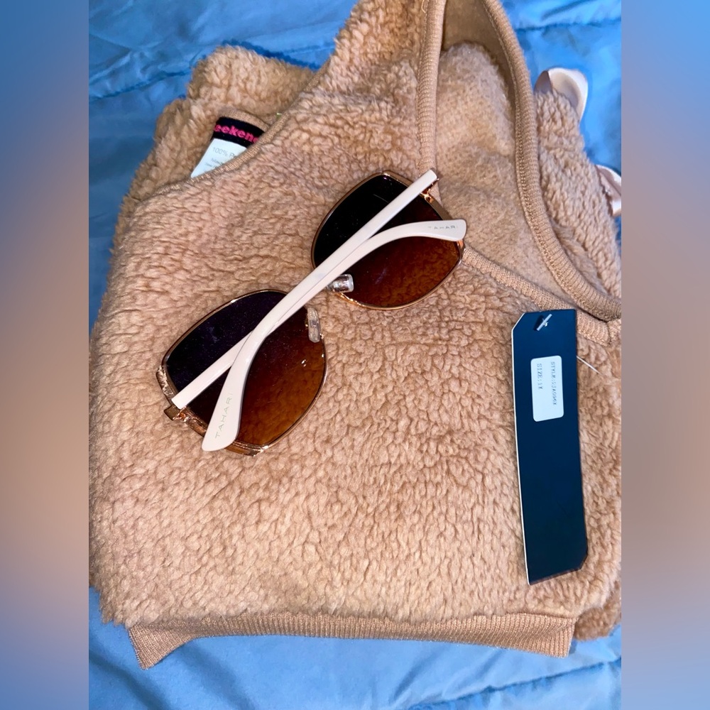 New! Sherpa Teddy Bear Lounge Set/Pajamas with Oversized Tahari Sunglasses - Picture 6 of 7